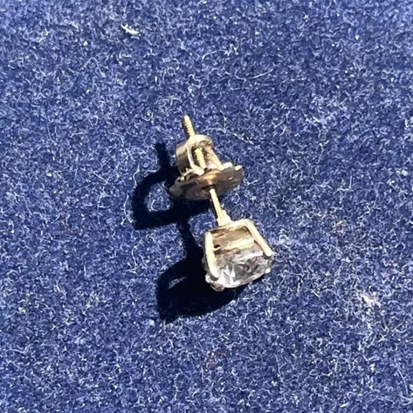 .62k 5.5mm color G natural diamond excellent cut with paperwork - Picture 3 of 7